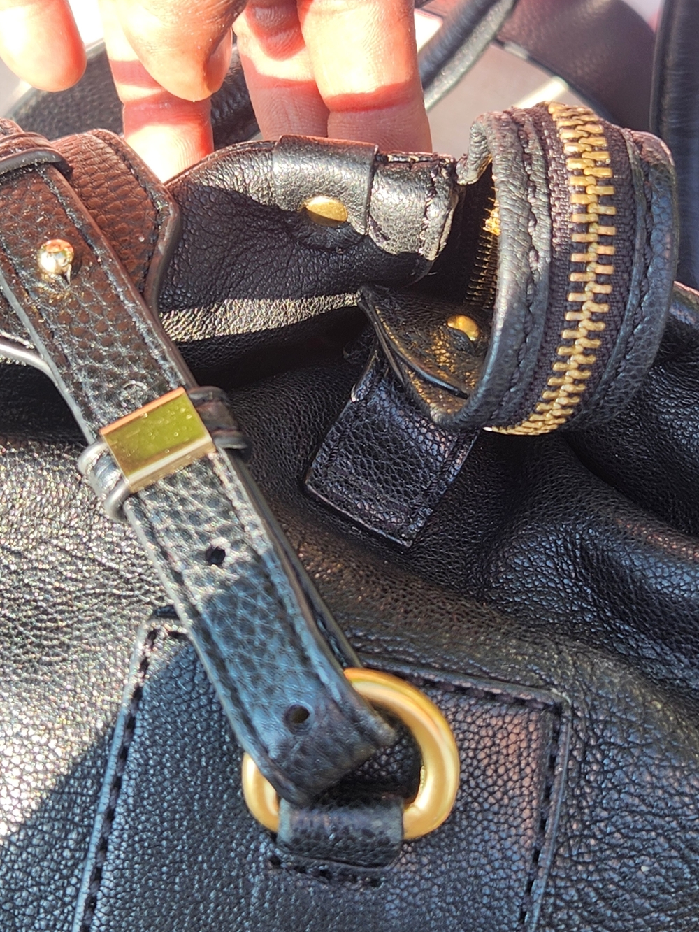 Marc Jacobs Black Leather Larger Satchel Bag with Gold Hardware EUC - Picture 16 of 16